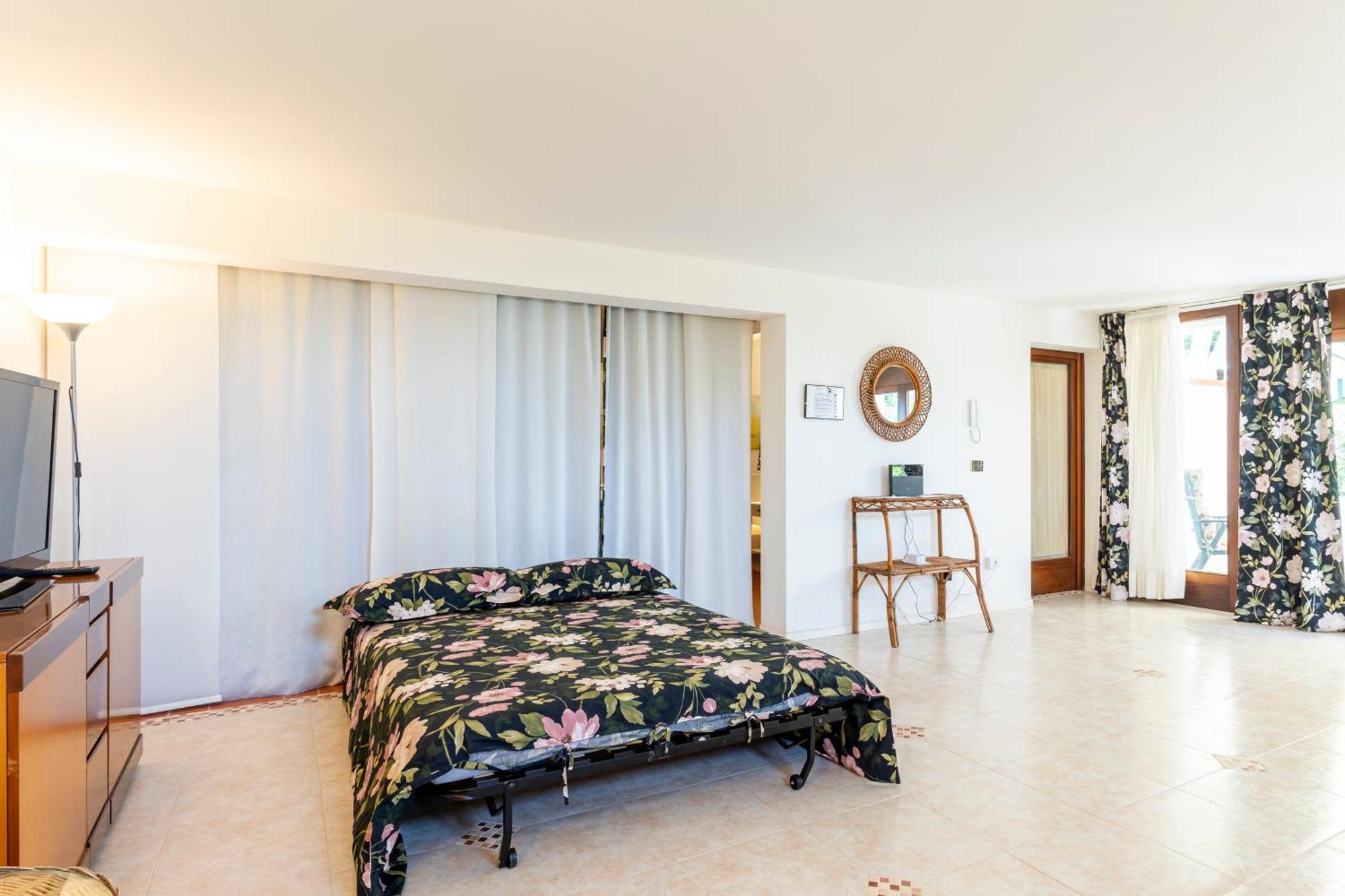 Tra Mare E Bosco Nella Splendida Quercianella Villa Room photo